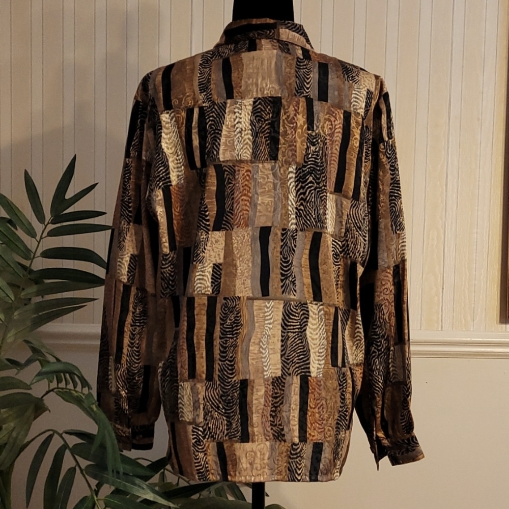 Tanjay Button Up Collared Long Sleeve Blouse Geom… - image 2